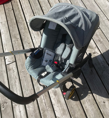 Doona - Siège-auto & poussette grise