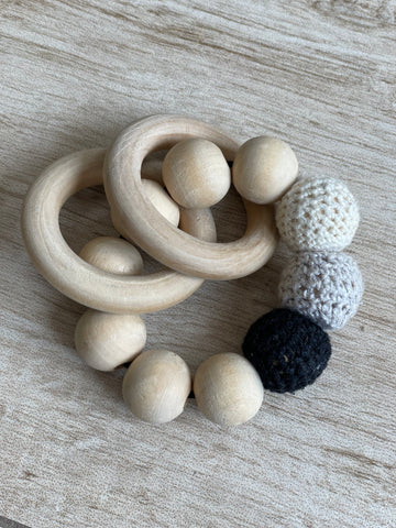 Hochet en bois