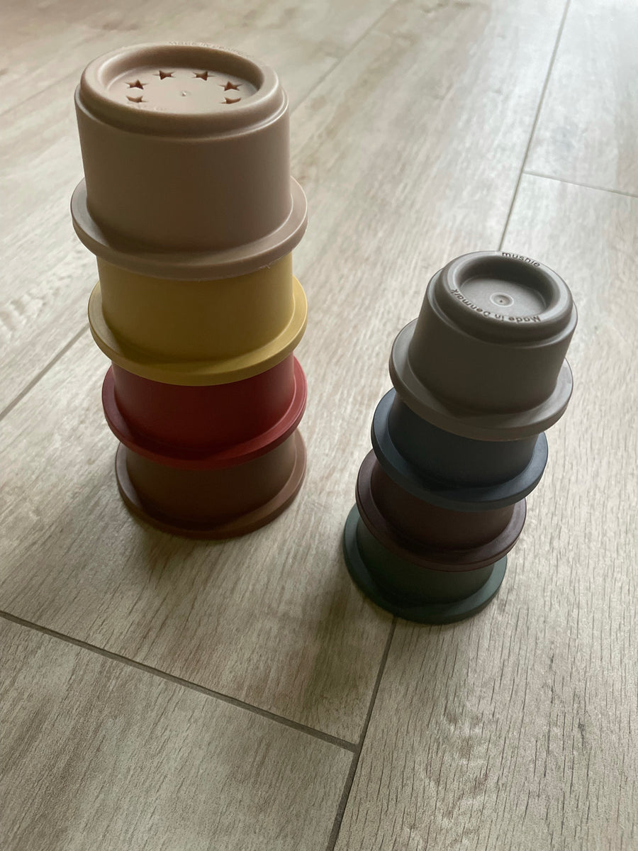 Mushie - Pots à empiler Retro 8 pots