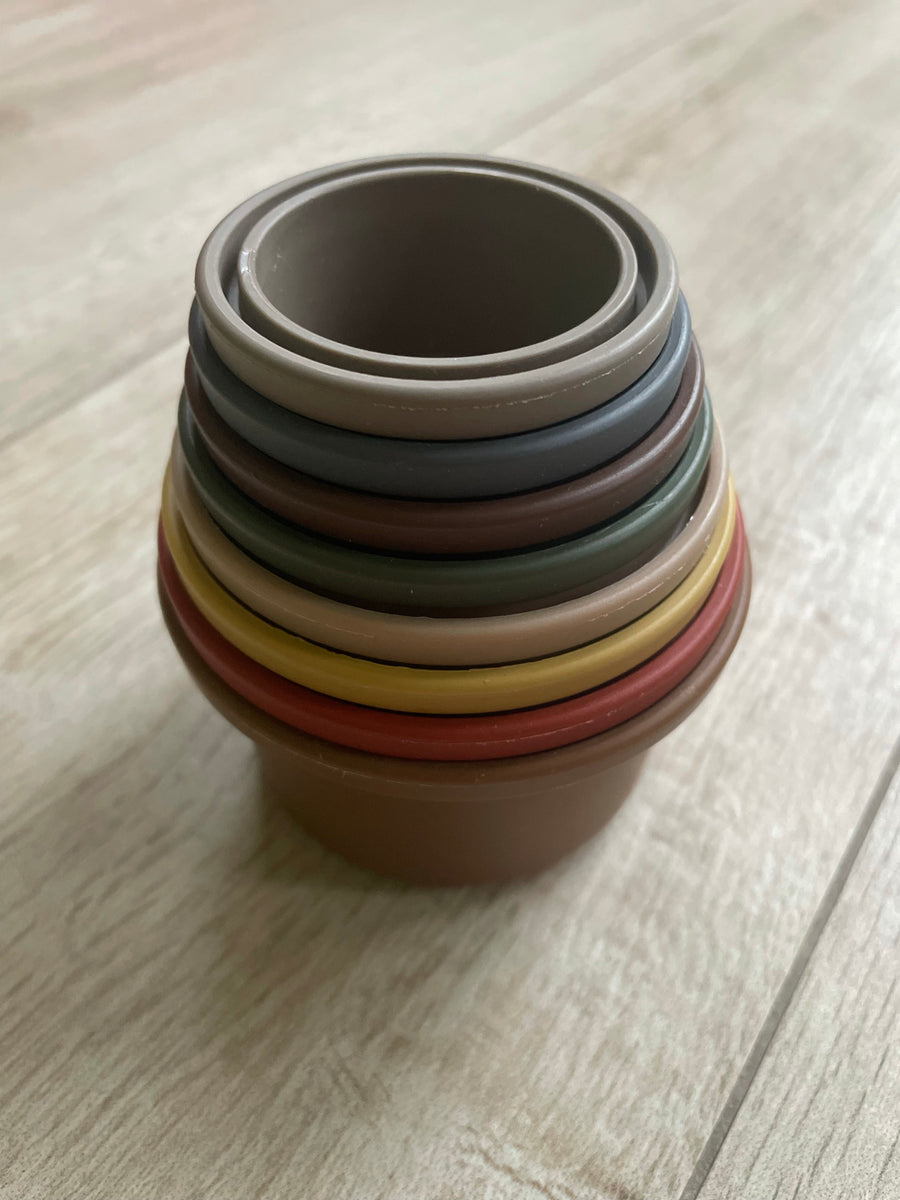 Mushie - Pots à empiler Retro 8 pots