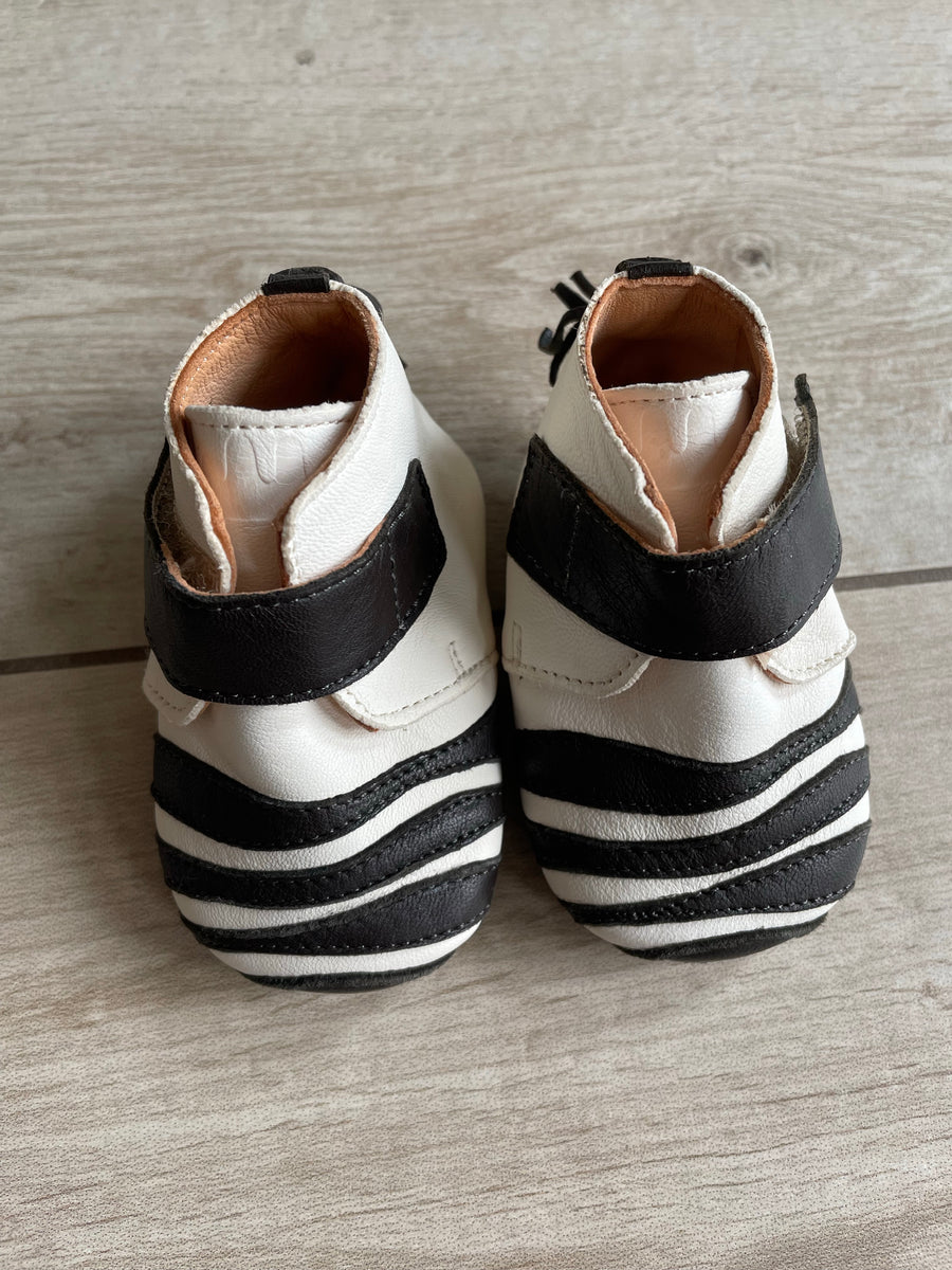 Easy Peasy - chaussons Kiny avec sac de rangement