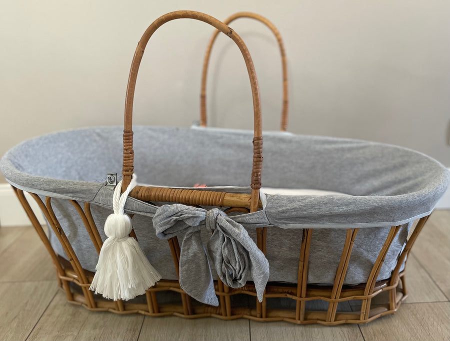 Couffin vintage en rotin