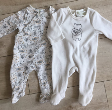 Lot 2 pyjamas naissance